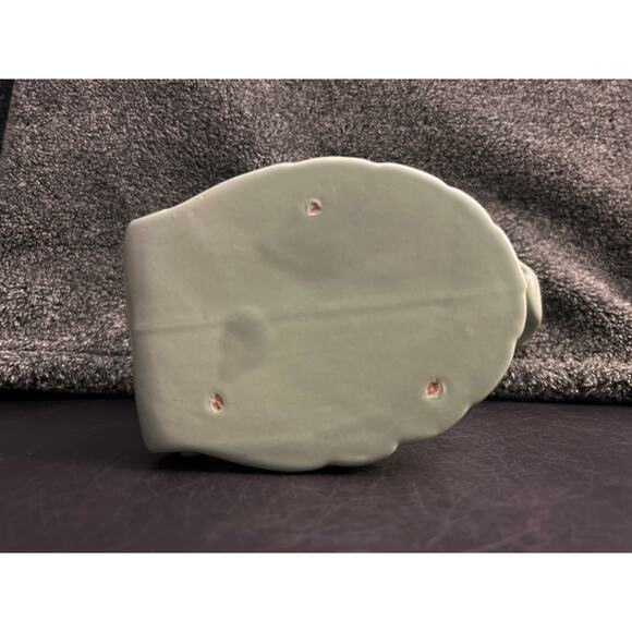 Royal Haeger Matte Green Shell Planter c1940 - Picture 6 of 8